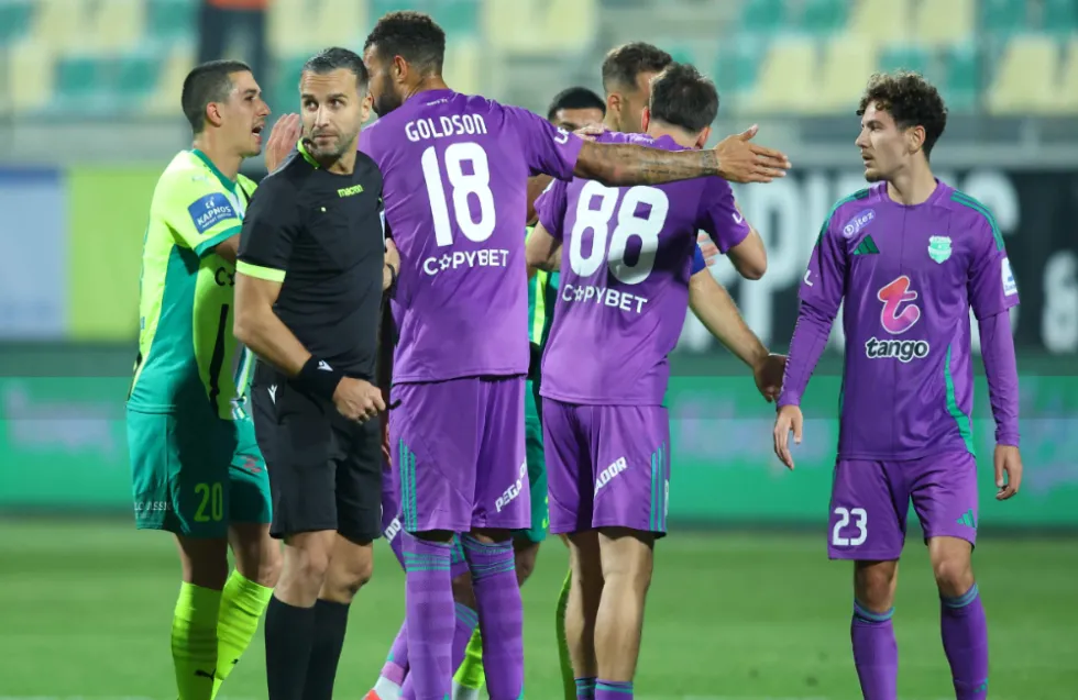 Θυμήθηκε τις αλάνες ο Κ. Δημητρίου με την απόφαση του διαιτητή: «Όποιος το βάλει νικά»