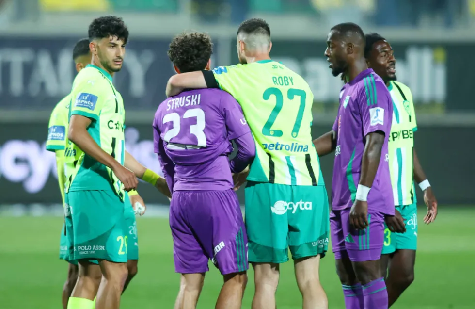 ΒΙΝΤΕΟ: Το επίμαχο γκολ, η κόκκινη και όσα έγιναν στο ΑΕΚ-Άρης