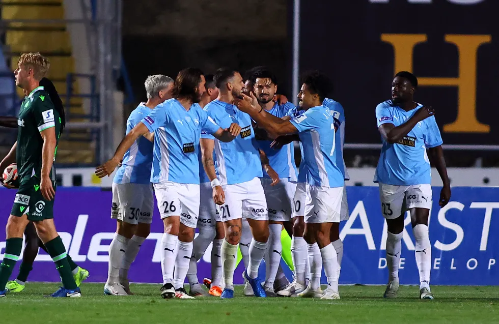 Έριξε τριάρα στην Ομόνοια και ξέφυγε απ΄όλους η Πάφος! 
