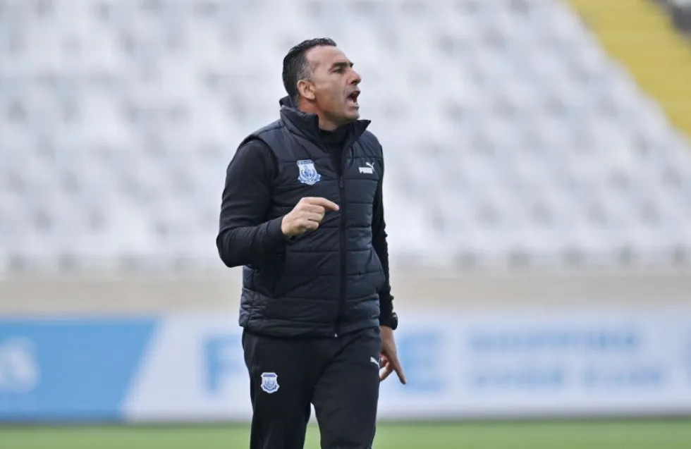 Εκεί είναι καρφωμένο το μυαλό