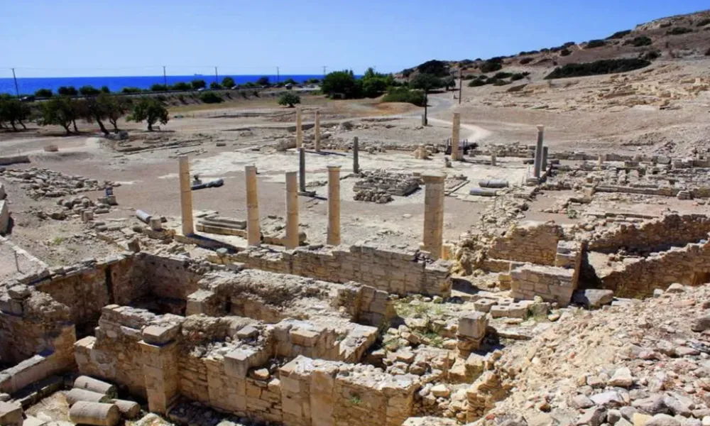 Στο φως το πλήρες σχέδιο της αίθουσας τελετών του παλατιού της Αμαθούντας