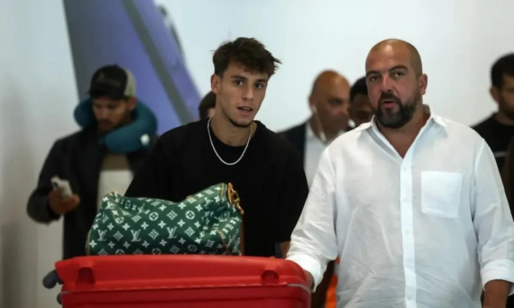 Πάτησε Λισαβόνα ο Βαγιαννίδης: «Είμαι χαρούμενος που βρίσκομαι εδώ»