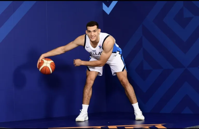 Το κάλεσμα των Ελλήνων διεθνών Κατσίβελη και Ζούγρη για το ECOMMBX Cup