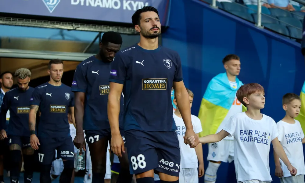 Σεμνά και ταπεινά...