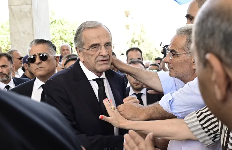 Ο Αντώνης Σαμαράς αποχαιρέτησε την κόρη του Λένα: «Πνοή αγάπης που γέμισε τη ζωή μας» (φώτος)