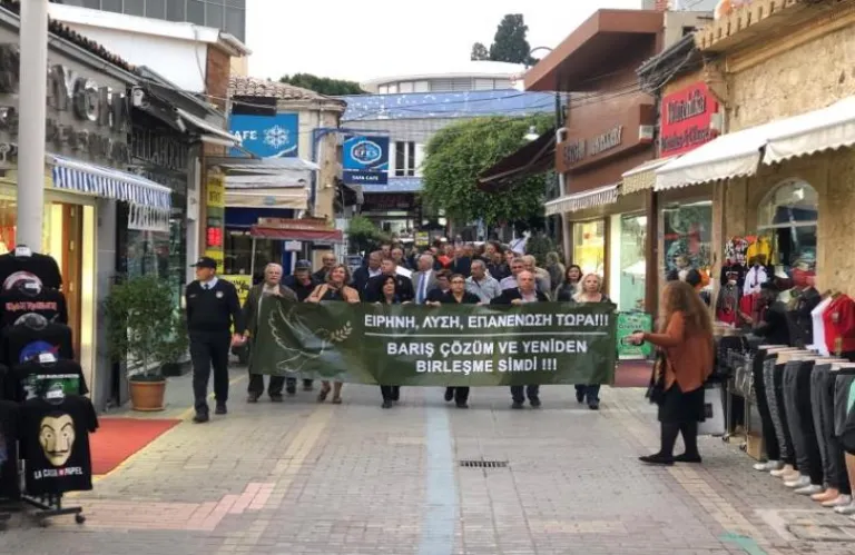 Μπορούν Τ/Κ και Ε/Κ να διεξάγουν κοινό αγώνα κατά της Τουρκίας;