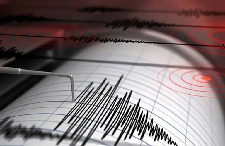 Ισχυρός σεισμός 6,5 Ρίχτερ στην Ινδονησία