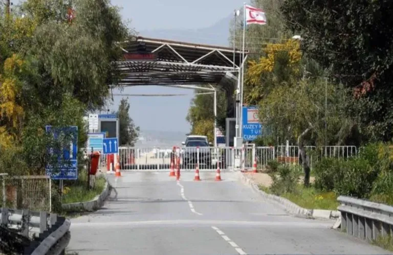 Μειωμένες μέχρι και 14% οι διελεύσεις Ε/κ από οδοφράγματα μετά τις «συλλήψεις» στα κατεχόμενα