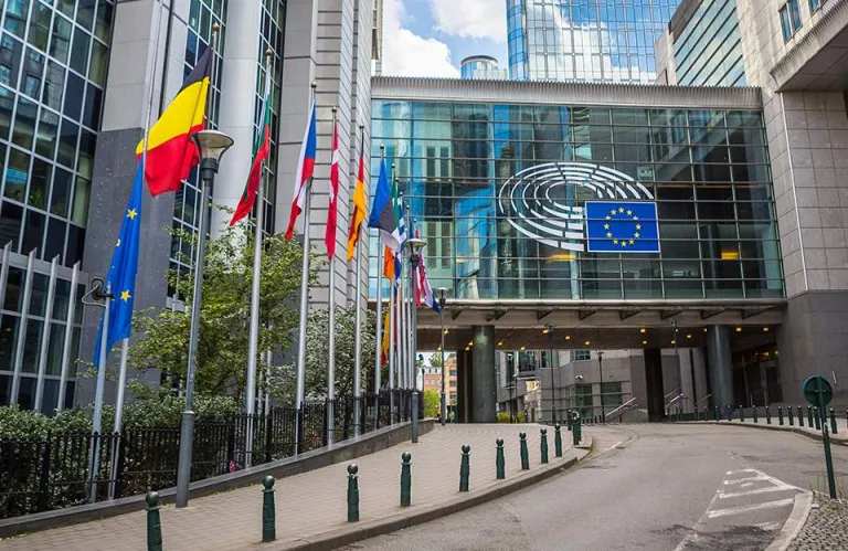 Η Κομισιόν ξεκινά επανεξέταση του κανονισμού για τις ξένες επιδοτήσεις