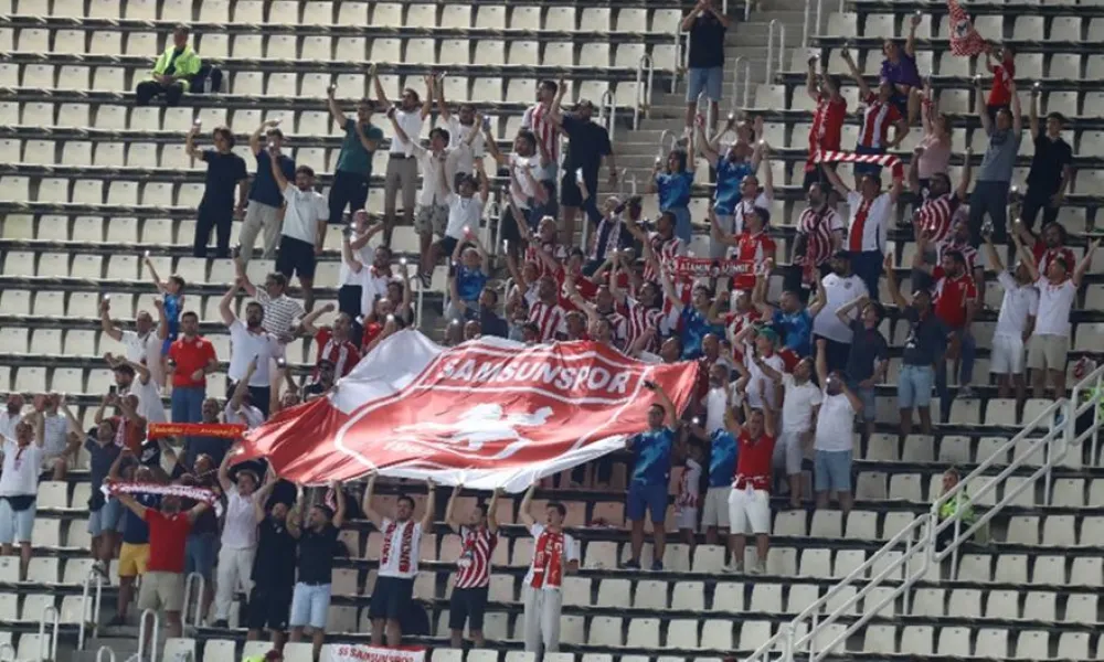 Οι οπαδοί της Σαμσουνσπόρ ετοιμάζουν γιγάντιο πανό - Παιχνίδι υψηλού κινδύνου το χαρακτηρίζει η UEFA