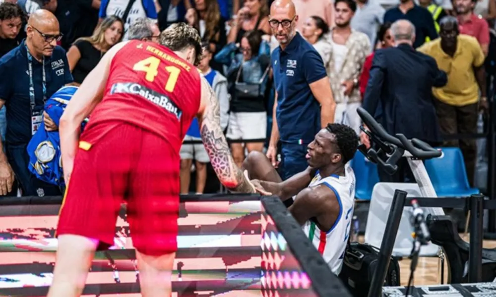 Διάστρεμμα ο Νιάνγκ, χάνει το Ιταλία-Κύπρος και είναι αμφίβολος για τα νοκ άουτ