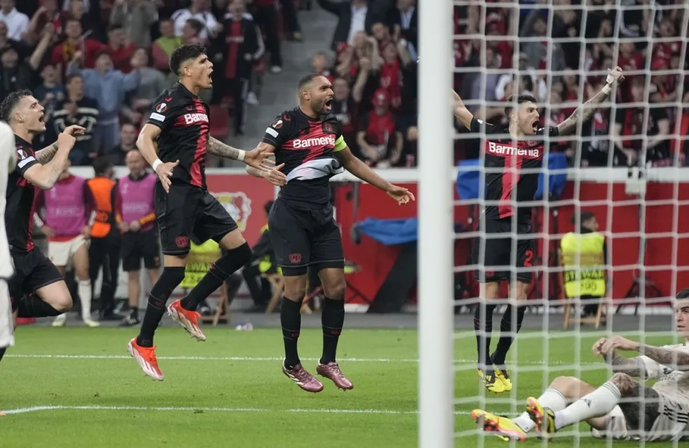 Λεβερκούζεν - Ρόμα 2-2: Γλίτωσε ξανά στο 90+7' και προκρίθηκε στον τελικό του Europa League
