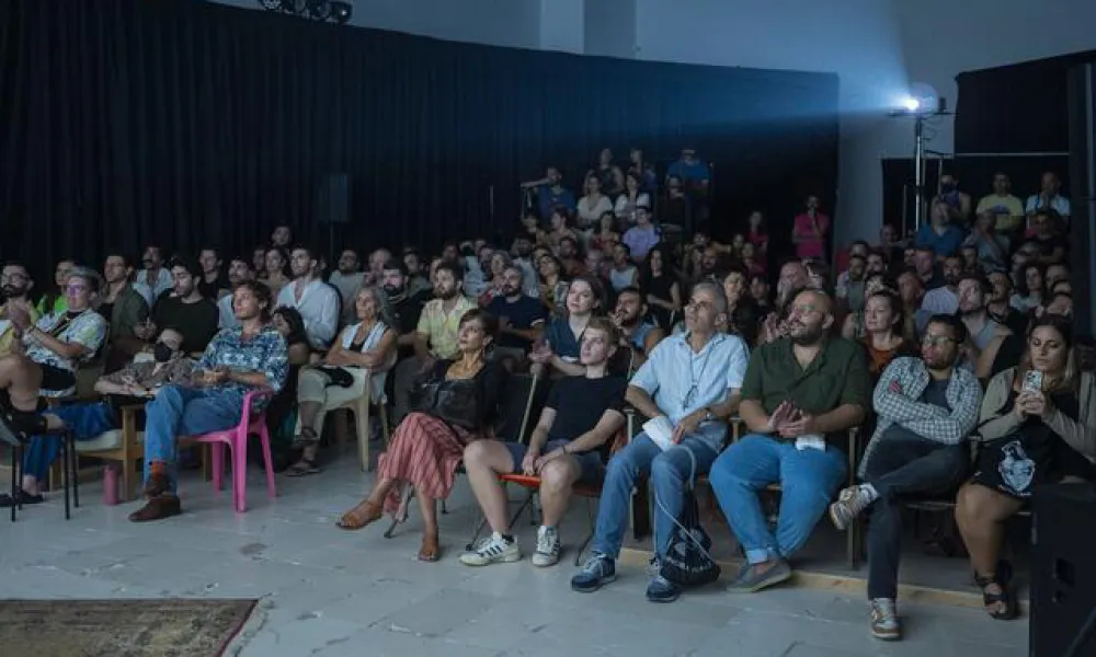 Δύο ιστορίες που «ψιθυρίζουν» πόθο στη μεγάλη οθόνη του Queer Wave