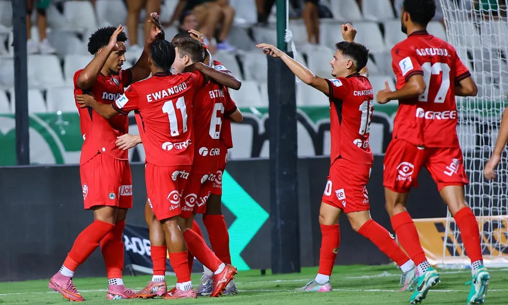 Οι νέοι πήραν τα… όπλα τους, τριάρα για την Ομόνοια και πρώτα χαμόγελα