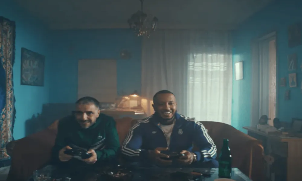 ΛΕΞ και Light κυκλοφόρησαν το νέο τους video clip «Capo Dei Capi» σε σκηνοθεσία Βασίλη Κεκάτου (βίντεο)