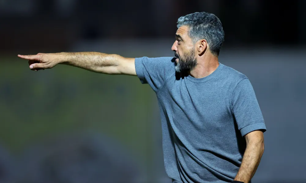 «Είμαι εδώ με την καρδιά μου και έτσι θέλω να παίζουν και οι παίκτες»
