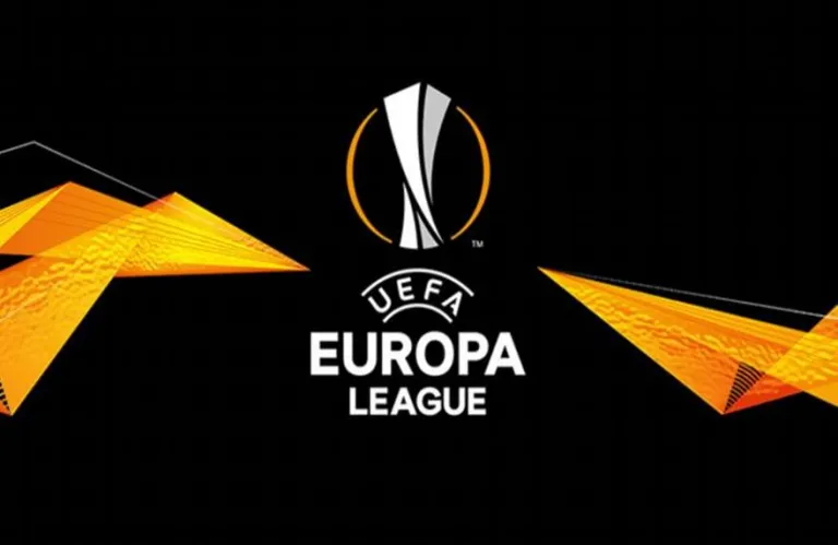 «Καμπάνα» της UEFA στη Νις: Μερικό κλείσιμο γηπέδου για τα καπνογόνα με τη Ρόμα