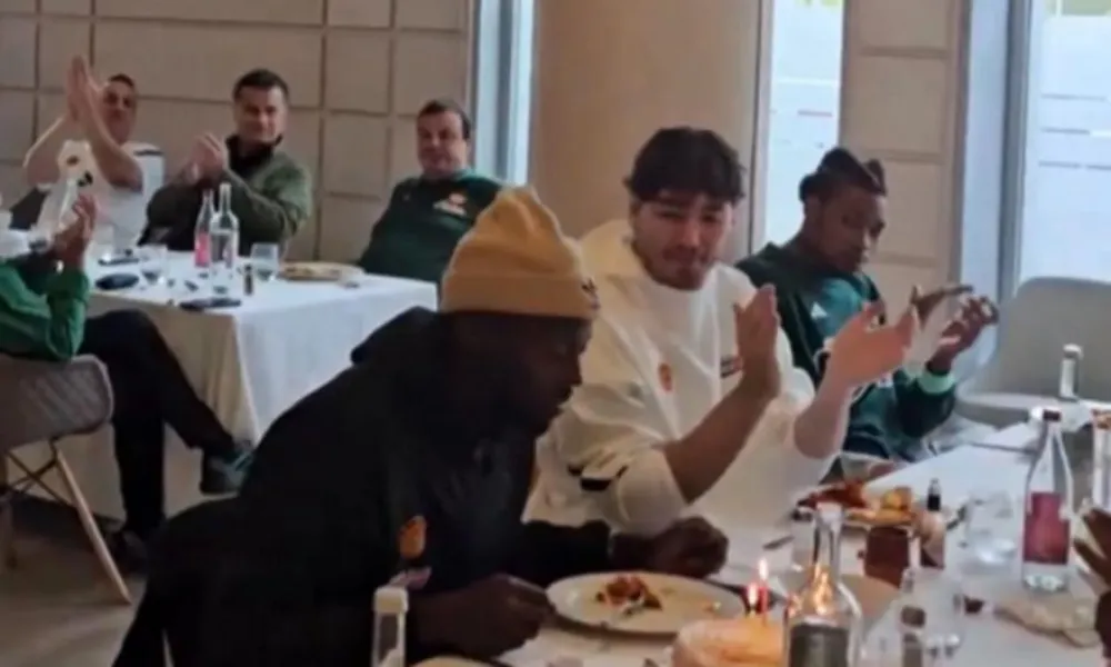 Τούρτα-έκπληξη για τον Τζέριαν Γκραντ στη Βιτόρια