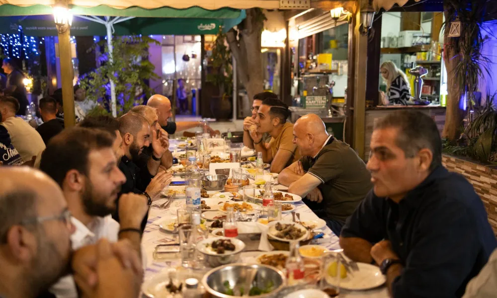 ΦΩΤΟ/Ανόρθωση: Ενωμένοι στο τραπέζι… με το βλέμμα στην επόμενη μέρα