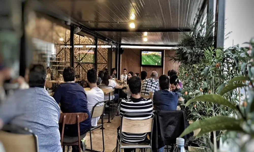 Είναι ωραίο και καταχρεωμένο...