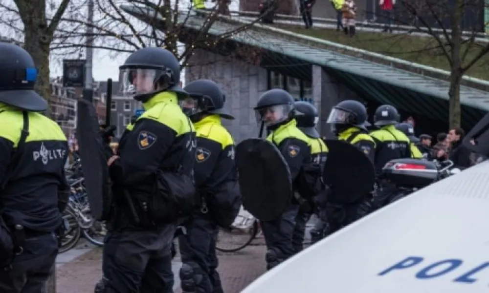 Απέλαση από την Ολλανδία για 230 οπαδούς της Νάπολι!