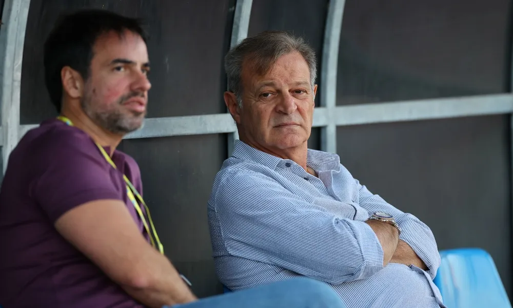 Αποκάλυψη Πετρίδη: «Ο πατέρας του Αλμέιδα είναι στο νοσοκομείο και είναι εδώ, ο Αλεσάντρο έχει βοηθήσει και οικονομικά!»