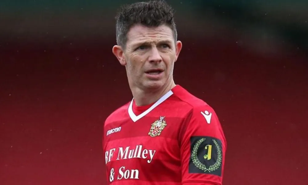 Επιθετικός 50 ετών με γκολ και στις δέκα πρώτες κατηγορίες της Αγγλίας!