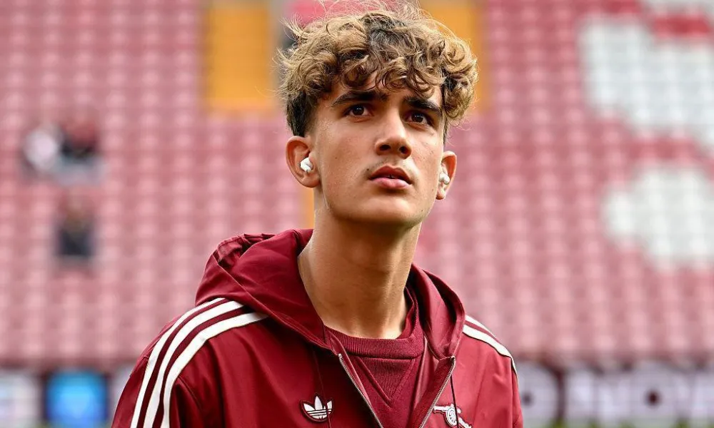 Ο 15χρονος Ντάουμαν έγινε ο νεότερος βασικός στην ιστορία της Άρσεναλ