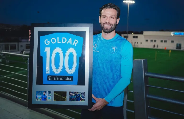 Τις έκανε 100 ο Γκολντάρ!