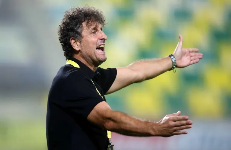 Οι εκλεκτοί του Ιδιάκεθ για τον πρώτο τίτλο της χρονιάς