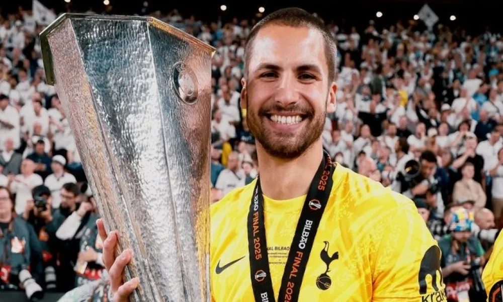 Ο τερματοφύλακας της Τότεναμ αποσύρθηκε για να γίνει... φωτογράφος