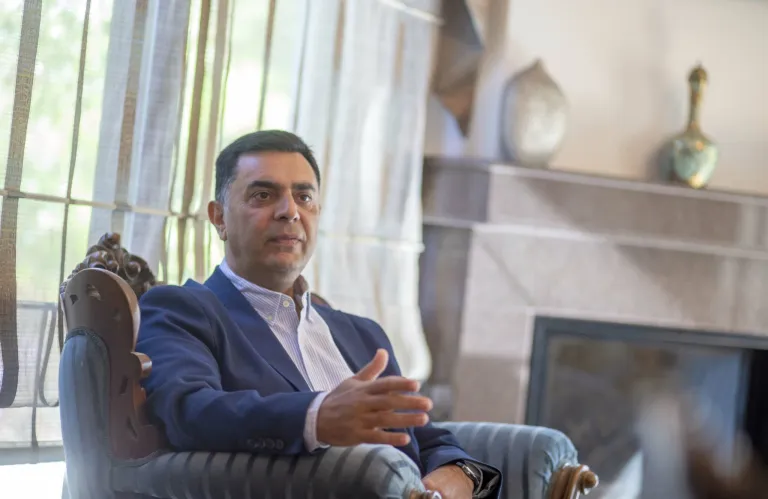 Ο Oζντίλ Ναμί εξηγεί υπό ποιους όρους η Τουρκία θα ανάψει πράσινο φως για συνομιλίες στο Κυπριακό