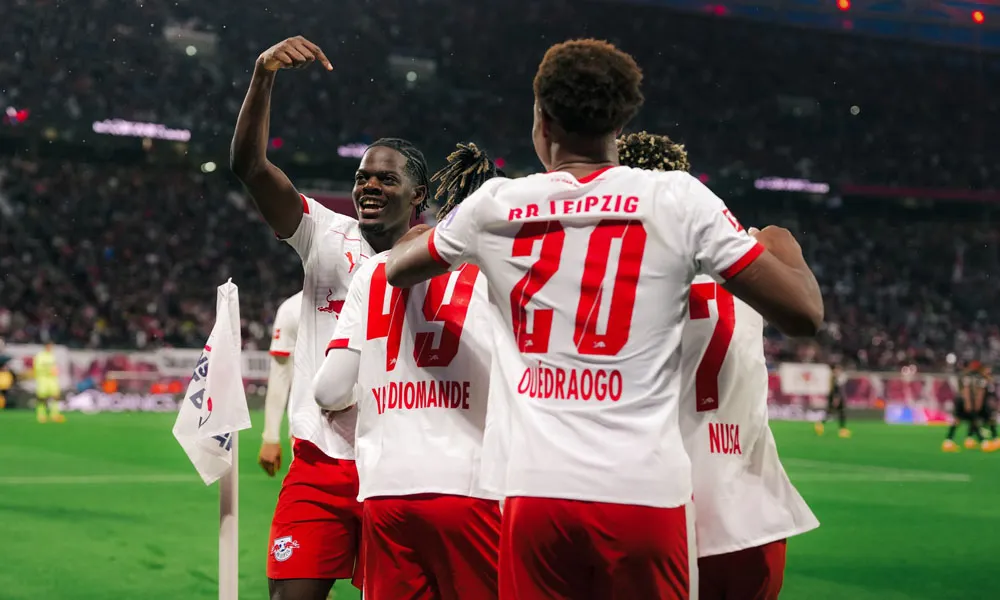 Δεν χάνει επαφή με την κορυφή η Λειψία