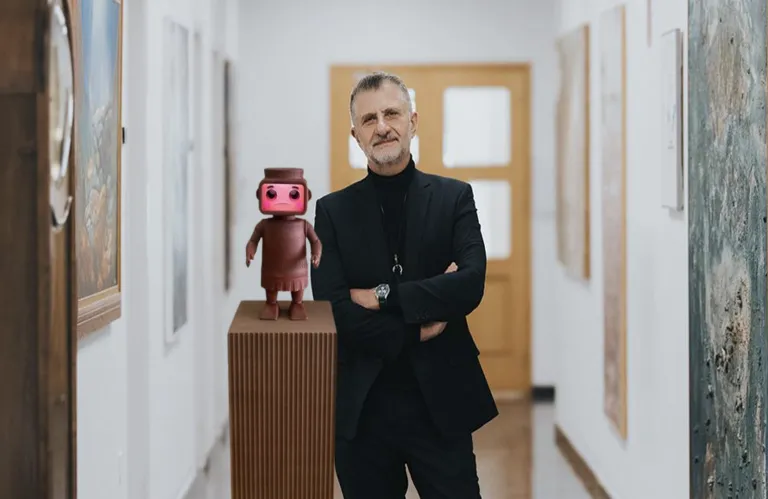 Πώς ξεκίνησε το ταξίδι για τον «Τεύκρο»; Ο Δρ Τουμαζής μιλά για τον πρώτο ΑΙ ξεναγό μουσείου ρομπότ (ηχητικό)