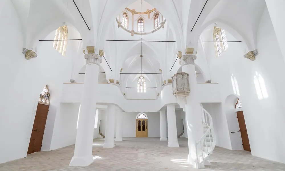 Post thumbnail or placeholder