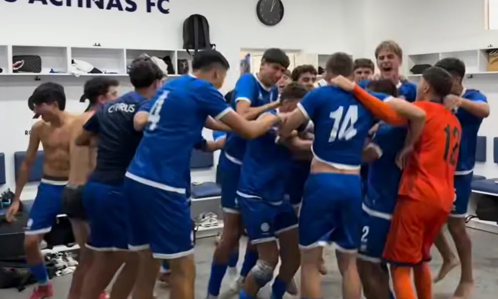 ΒΙΝΤΕΟ: Τρελό πανηγύρι στα αποδυτήρια για την επιτυχία της Εθνικών Παίδων Κ-17