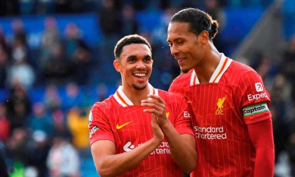 Ο Φαν Ντάικ για τον Άρνολντ: «Εγώ τη ζωή μου κι αυτός τη δική του»!