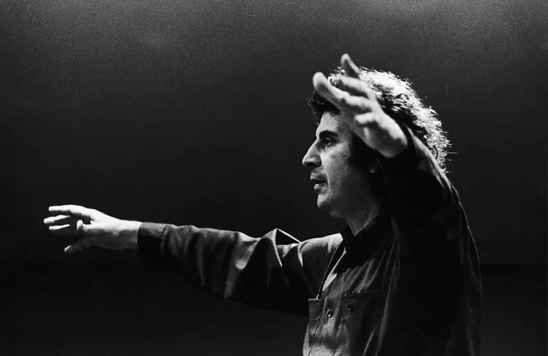 «ΑΞΙΟΣ ΕΣΤΙ – 100 χρόνια Μίκης Θεοδωράκης»