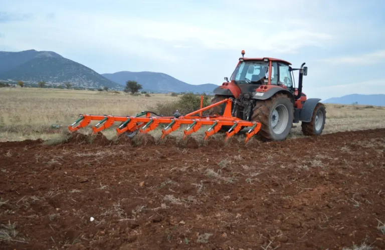 Νεκρή Ζώνη: Τουρκικό στρατιωτικό όχημα εμπόδισε Ε/κ γεωργό να καλλιεργήσει το χωράφι του