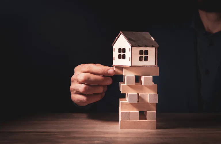 Ζητούν χάραξη στρατηγικής για στεγαστική κρίση-Ποια μέτρα εισηγείται η ΣΕΚ