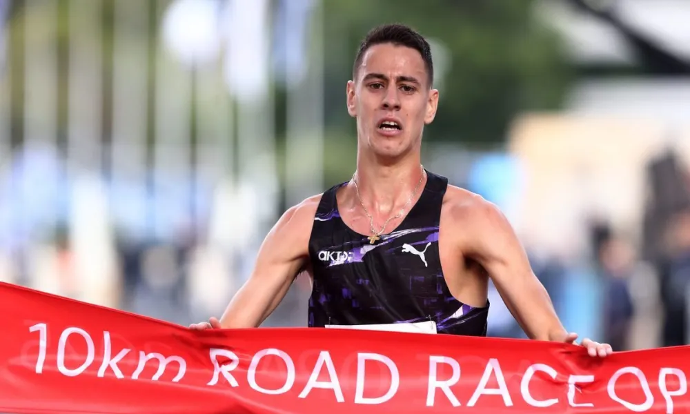 Ο Πετρουλάκης υπερασπίστηκε τον τίτλο του στα 10χλμ