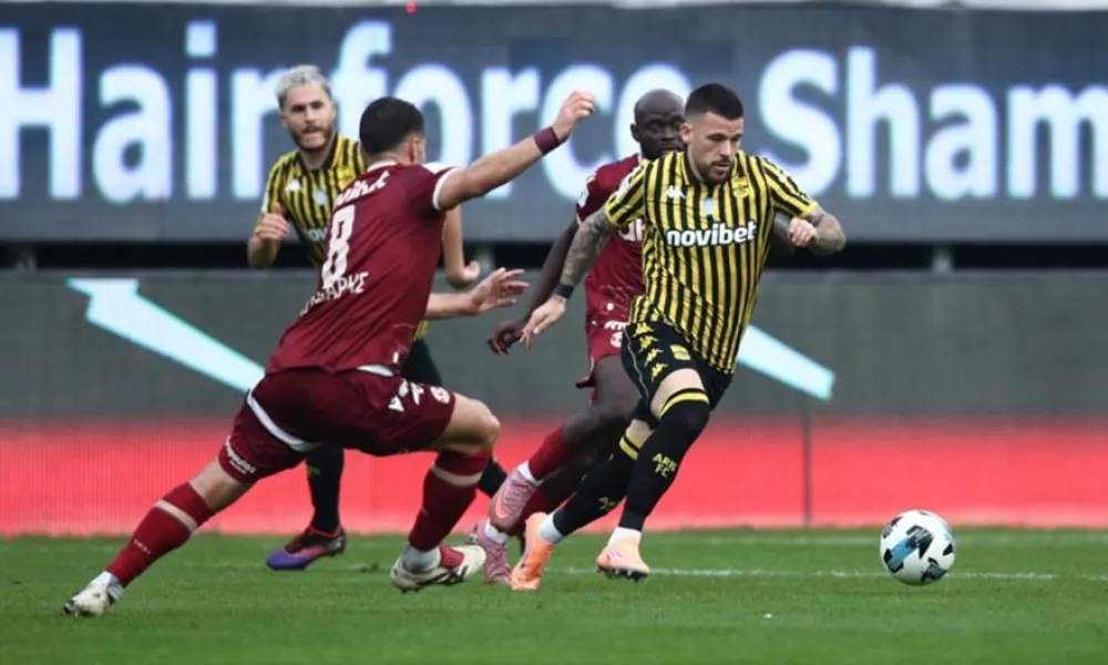 Έσπασε τα δοκάρια ο Asteras AKTOR, άντεξε ο Άρης των δέκα παικτών