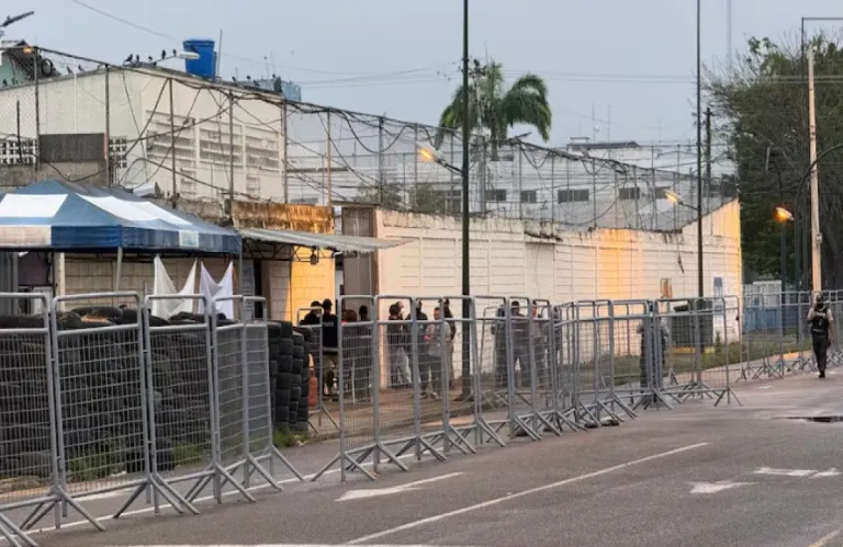 Βίαια επεισόδια σε φυλακή στον Ισημερινό με 31 νεκρούς