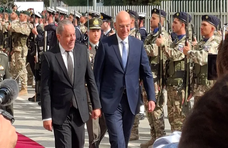 Πάλμας και Δένδιας: «Αυτονόητη η συνεργασία Ελλάδας - Κύπρου στο πλαίσιο του SAFE»