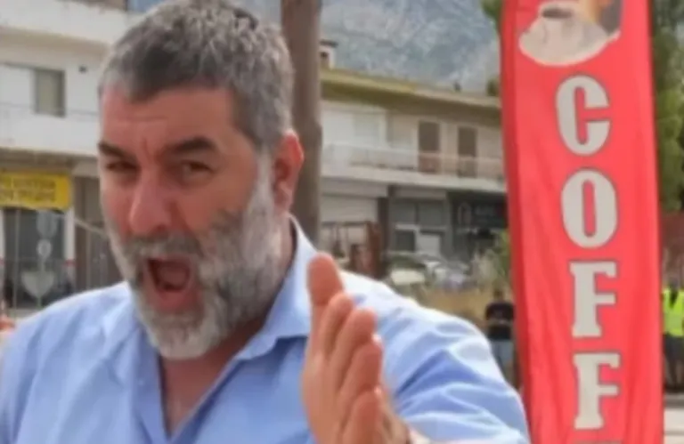 Βασίλης Μπισμπίκης: Κάνει καράτε με επιφωνήματα και κινήσεις Μιγιάγκι (Βίντεο)