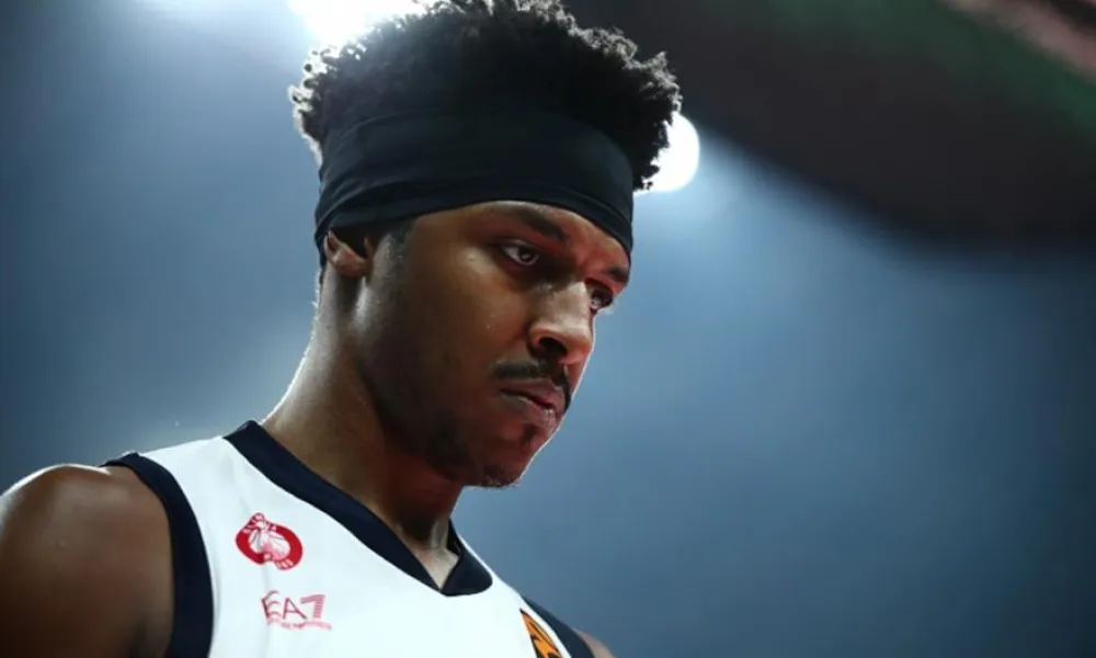 Αρμάνι Μιλάνο: Νοκ άουτ για το παιχνίδι με Ολυμπιακό ο ΛεΝτέι