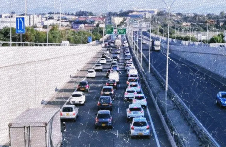 Λεμεσός: Η πόλη που έτρεξε πιο γρήγορα απ’ τους δρόμους της -  Βουλιάζει στο κυκλοφοριακό κι εμείς ψάχνουμε κορδέλες