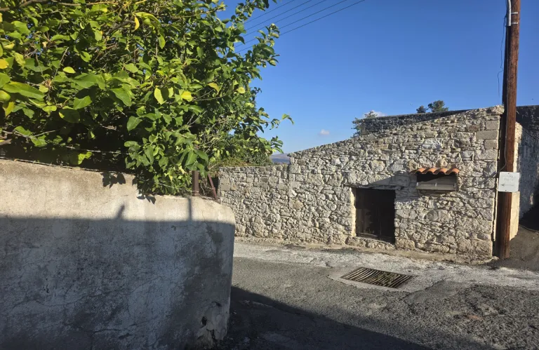 Δεν καταγράφηκαν ζημιές στην κοινότητα της Αγ.Μαρίνας Κελοκεδάρων επίκεντρο του σεισμού, λέει ο κοινοτάρχης