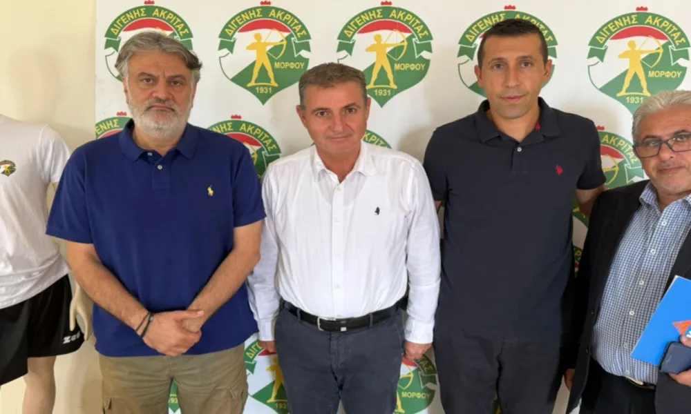 Τα ηνία στον Χριστοδούλου, σε αντικατάσταση του Τούτιτς