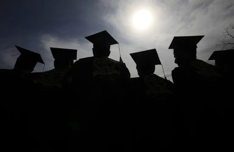 Αναθεώρηση της φοιτητικής χορηγίας μετά από 27 χρόνια – Έρχεται αύξηση στο κονδύλι και αλλαγές στα κριτήρια